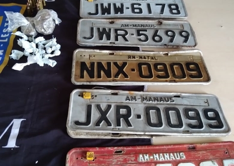 Homem é preso com droga, munição e placas clonadas em Manaus 