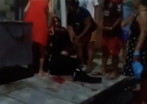 Jovem é baleada ao retornar do seu primeiro dia de trabalho em Manaus