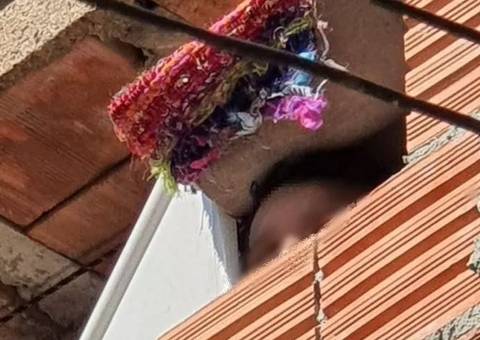 Casal é preso por manter criança trancada dentro de barril