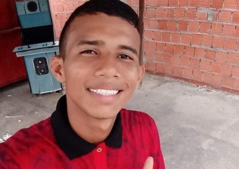 Cães da polícia fazem buscas por corpo de jovem desaparecido em Manaus