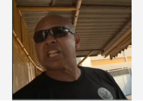 Vídeo mostra cinegrafista do SBT sendo agredido por agentes da Seap 