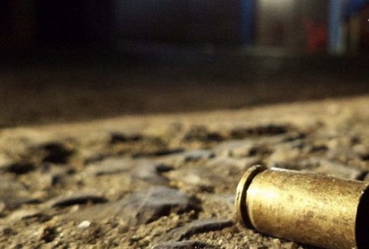 Jovem é morto a tiro enquanto caminhava em avenida de Manaus