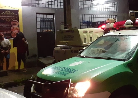 Homem é morto dentro do salão de beleza da esposa em Manaus