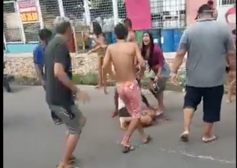 Homem é morto a tiros na frente da esposa em Manaus; veja vídeo