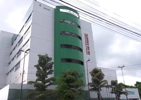 Homem é perseguido e executado no natal em beco de Manaus