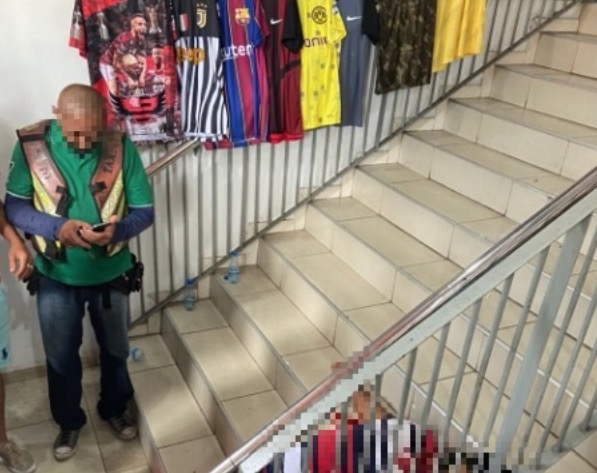 Na véspera do Revéillon, homem é executado a tiros em galeria de Manaus