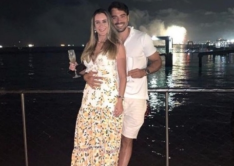 Mulher mata namorado com tiro na cabeça na casa dos pais dele