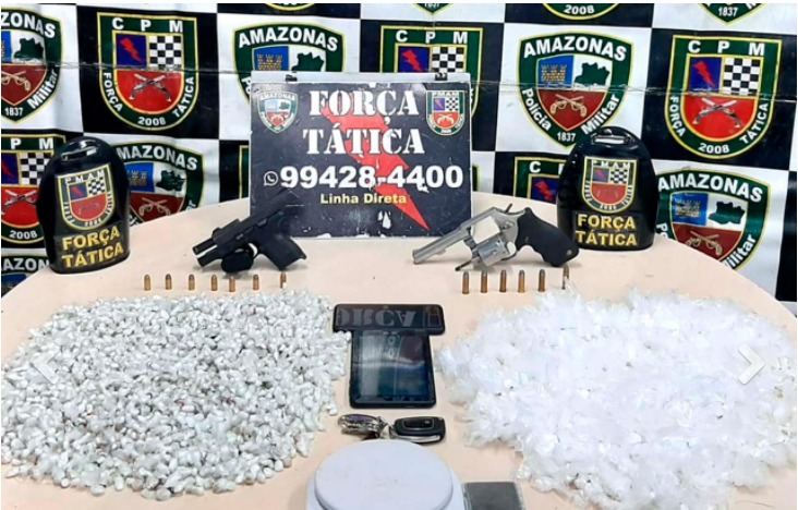 Mais de 3 mil porções de drogas são apreendidas dentro de carro em Manaus