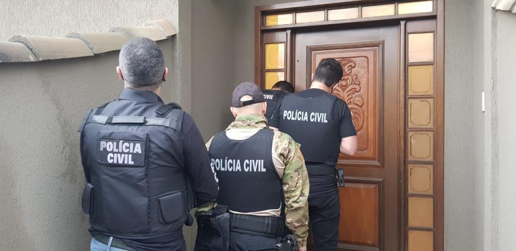 Empresários são presos por usarem site falso em golpes na Black Friday