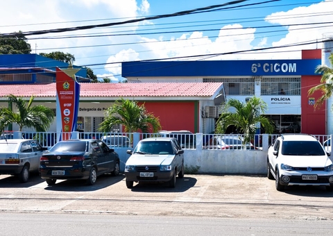 Jovem é preso suspeito de vender drogas em via pública de Manaus