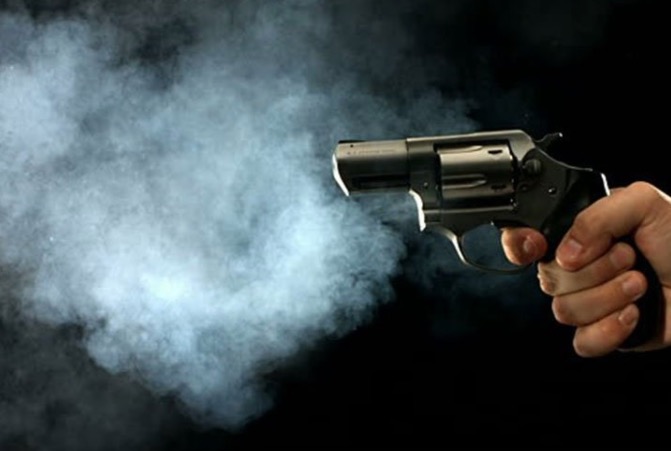 Médico é morto a tiros dentro de unidade de saúde