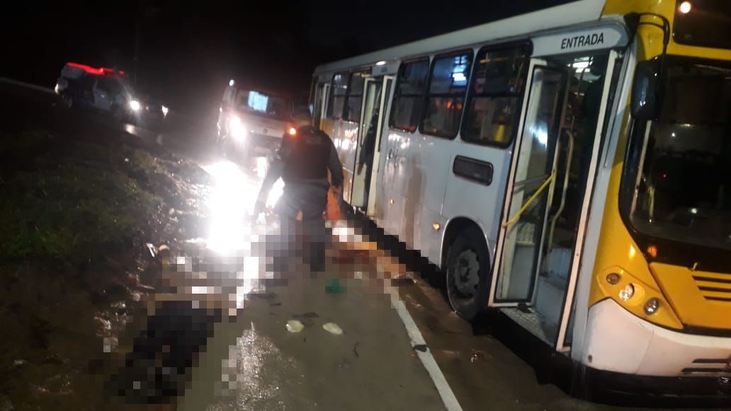 Suspeito é morto a pauladas durante assalto a ônibus da linha 621 em Manaus