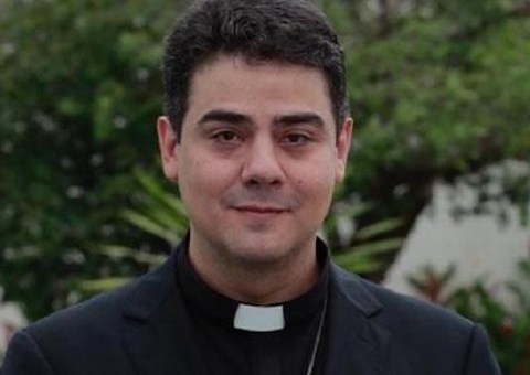 Padre Robson e outras 17 pessoas são denunciadas por organização criminosa