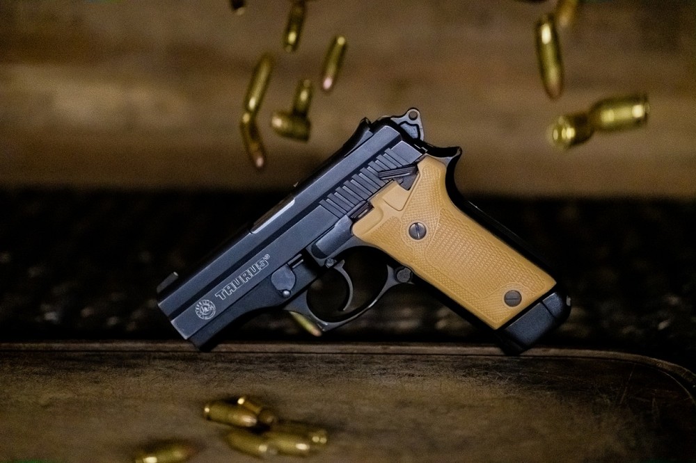 Sargento da Aeronáutica reage a assalto em Manaus e criminoso leva a pior