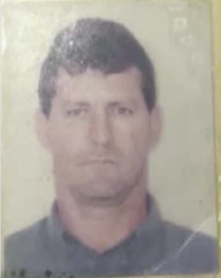 Policial é morto na frente da filha de 2 anos na porta de casa