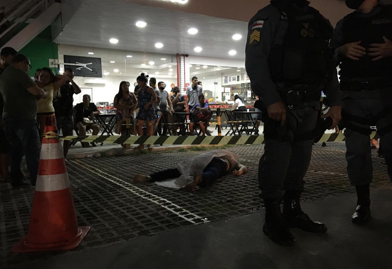 Motorista de app é assassinado em Manaus e colegas se unem na cena do crime