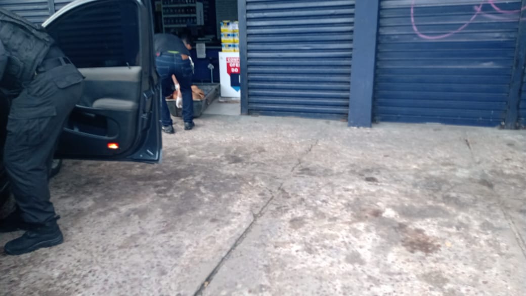 Homem é executado com 19 tiros dentro da Pemaza em Manaus