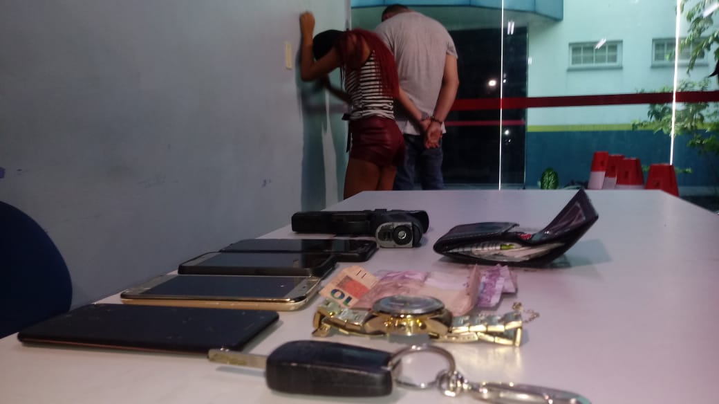 Casal que assaltou padaria é preso ao levar comparsa para SPA em Manaus