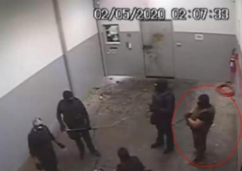 Mulher vai parar na delegacia após chamar assaltantes de Criciúma de ídolos