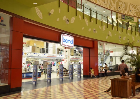 Homem se esconde em Bemol do Manauara Shopping e furta 40 iPhones