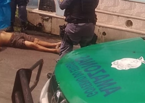 Trabalhador morre ao se desequilibrar e cair do telhado de casa em Manaus