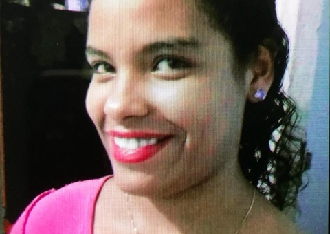 Jovem surta durante passeio e desaparece em Manaus