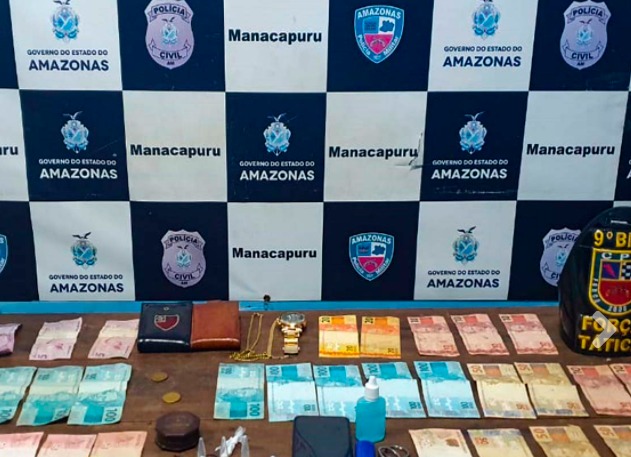 Dupla é presa com drogas e mais de R$1400 no Amazonas