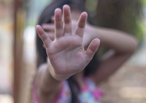 Idoso é espancado após estuprar a própria neta em Manaus