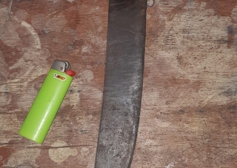 Homem é preso ao tentar matar agente de saúde com peixeira no Amazonas 