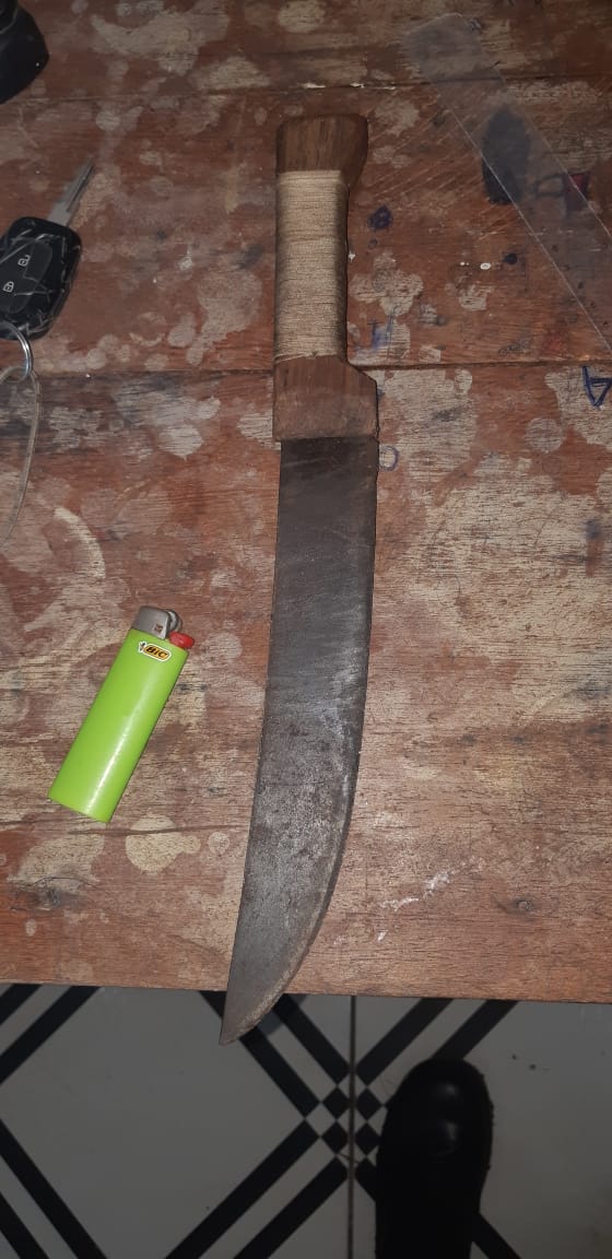 Homem é preso ao tentar matar agente de saúde com peixeira no Amazonas 