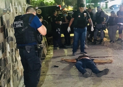 Homem agoniza até a morte ao ser baleado em avenida de Manaus