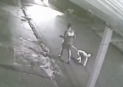 Capitão da PM é baleado enquanto passeava com cachorro em rua de Manaus