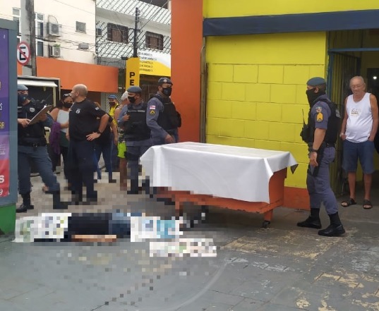 Vendedor de queijo é morto na frente da esposa em mercado de Manaus