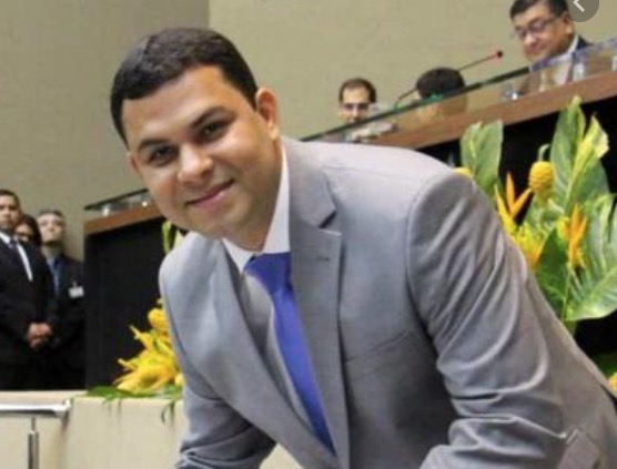 Deputado Saulo Vianna é alvo da PF por suspeita de fraudar licitações no AM