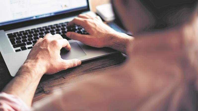 Secretaria se pronuncia sobre funcionário preso com pornografia infantil