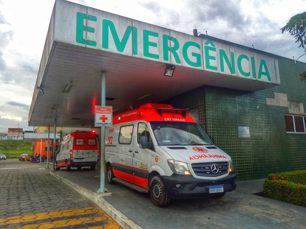 Arma dispara acidentalmente e atinge suspeito de arrastão em Manaus