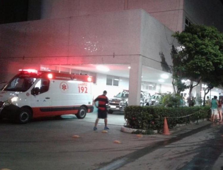 Briga entre guardadores de carro termina com um esfaqueado em Manaus