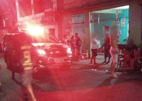 Três são baleados em tiroteiro em bar de Manaus