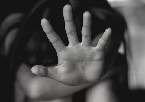 Pastor é suspeito de estuprar adolescente de 13 anos em nome do 'diabo'