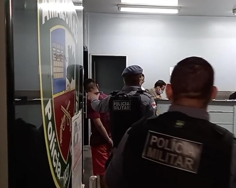 Homem é preso suspeito de bater em atual companheira de sua ex-esposa