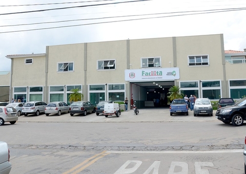 Oito mil doses de vacina são perdidas após cabos de energia serem furtados