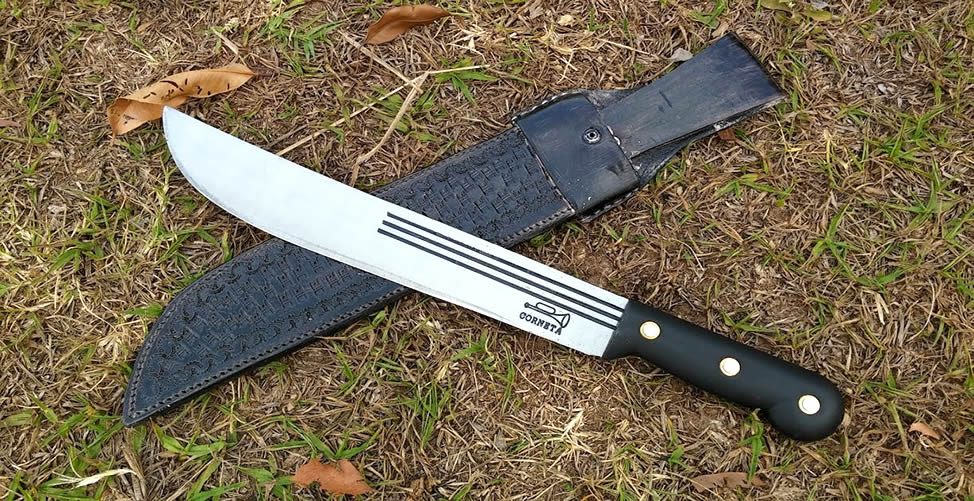 Homem morre ao sofrer golpe de terçado no pescoço em Manaus