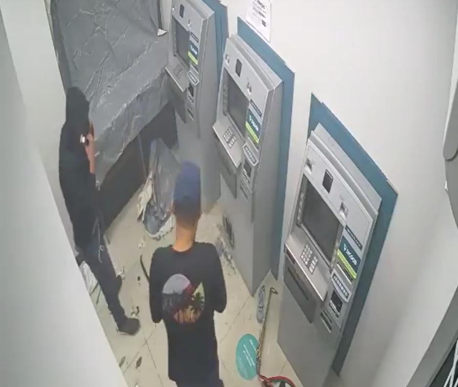 Vídeo mostra ação de grupo que roubava caixas eletrônicos em Manaus 