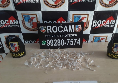 Mulher com carreira no crime é presa com 250 porções de drogas em Manaus