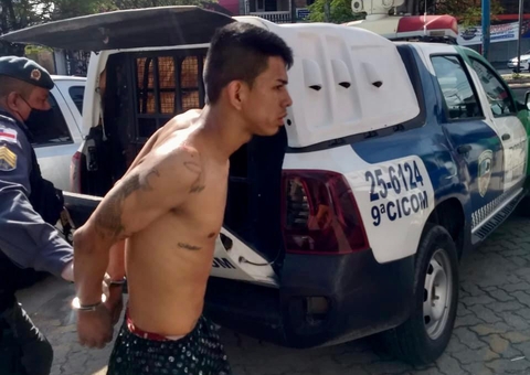 Dupla é presa suspeita de roubar motocicleta e fazer arrastão em Manaus