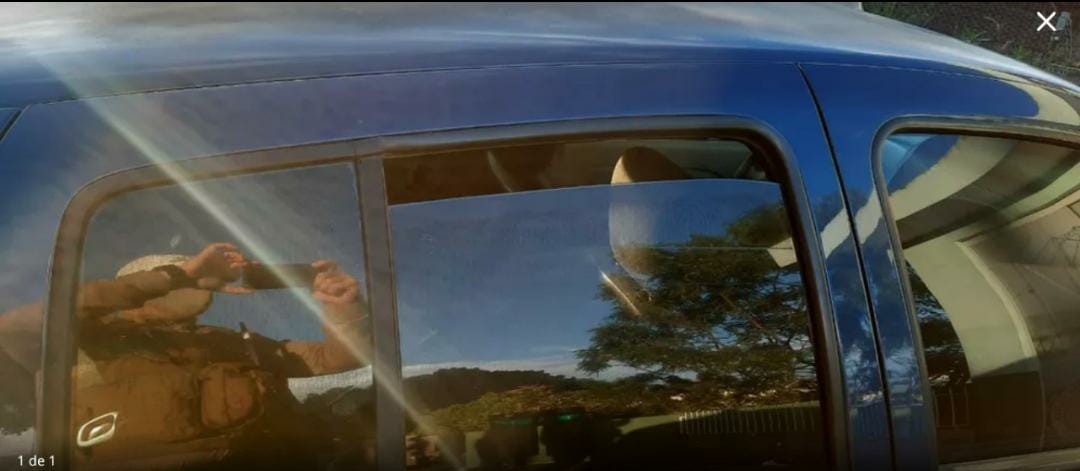 Casal é preso após abandonar criança de 8 anos dentro de carro