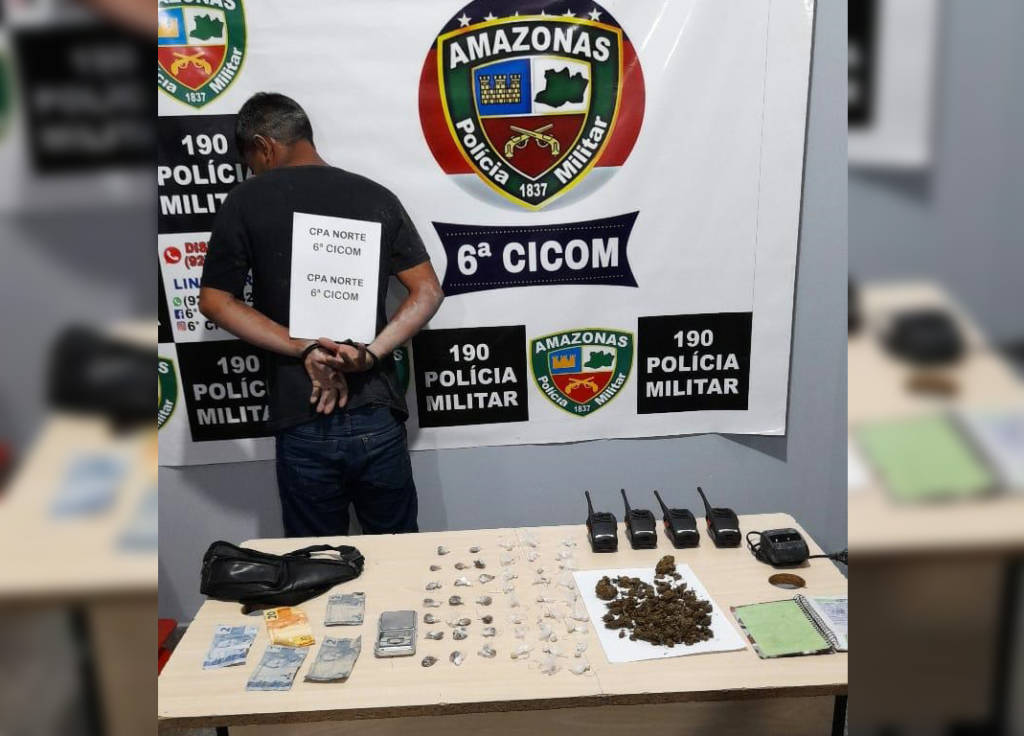 Homem é preso com drogas e rádios comunicadores em Manaus 