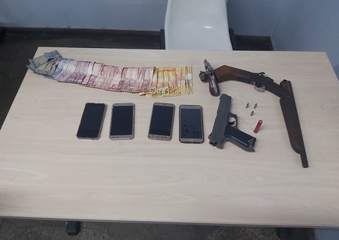 Quatro são presos e adolescente é apreendido após assalto em Manaus