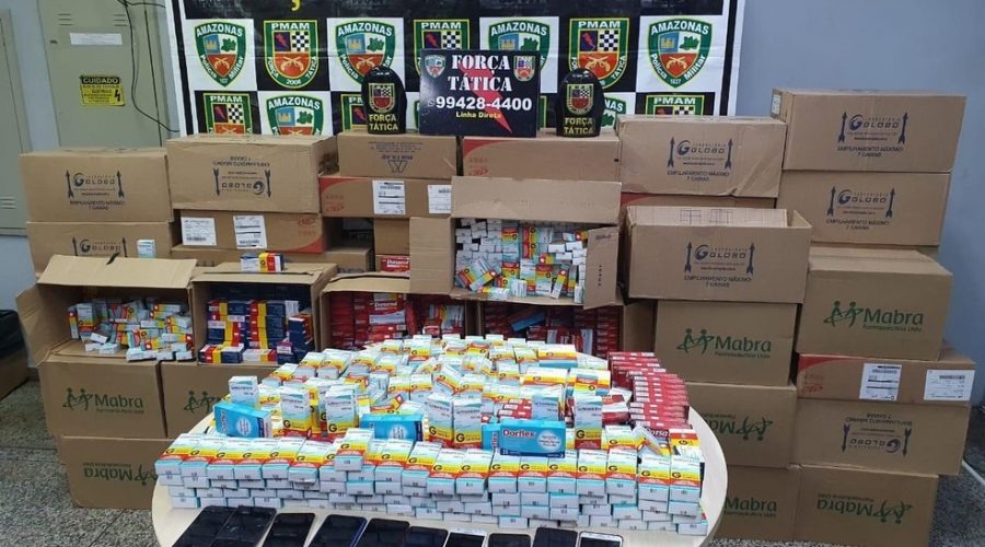 Quadrilha é presa vendendo remédios contra a Covid-19 sem receita em Manaus