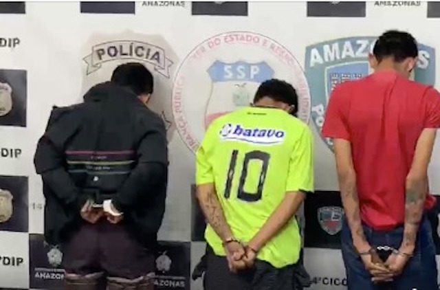 Trio é preso suspeito de realizar assaltos com arma de brinquedo em Manaus